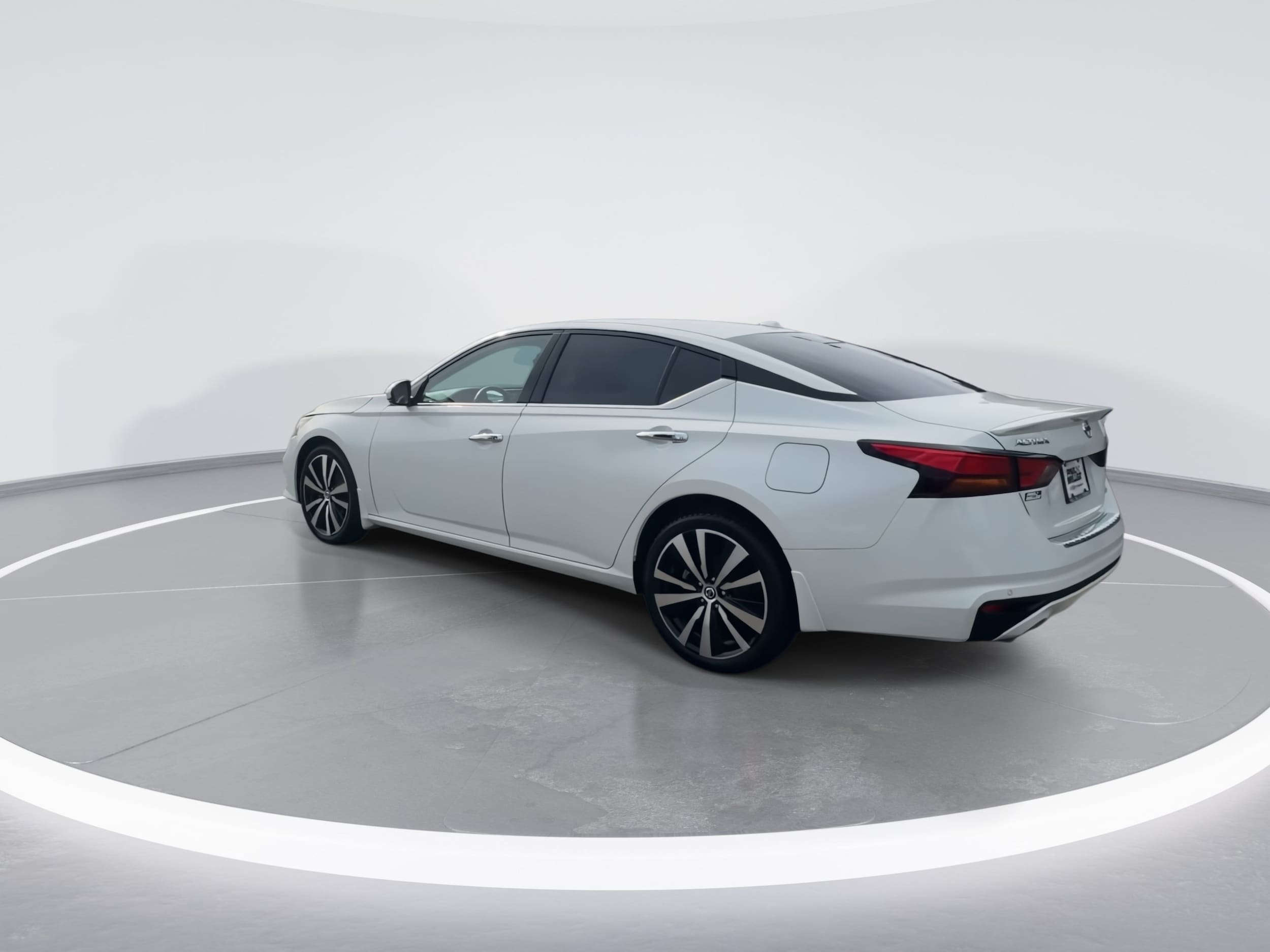 2022 Nissan Altima Platinum - Photo 6