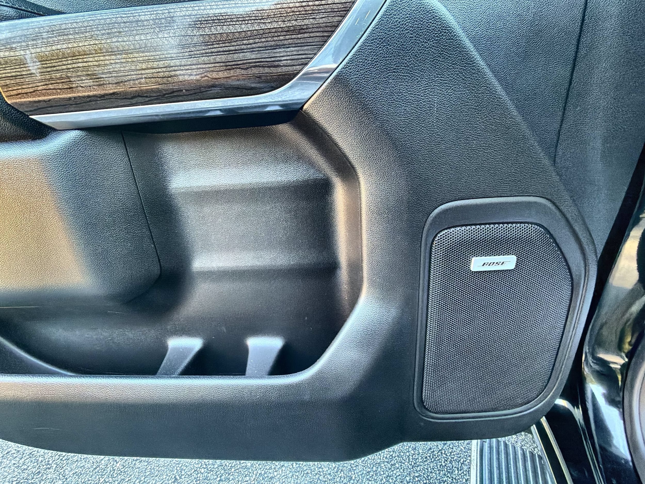 2019 Chevrolet Silverado 1500 RST - Photo 25