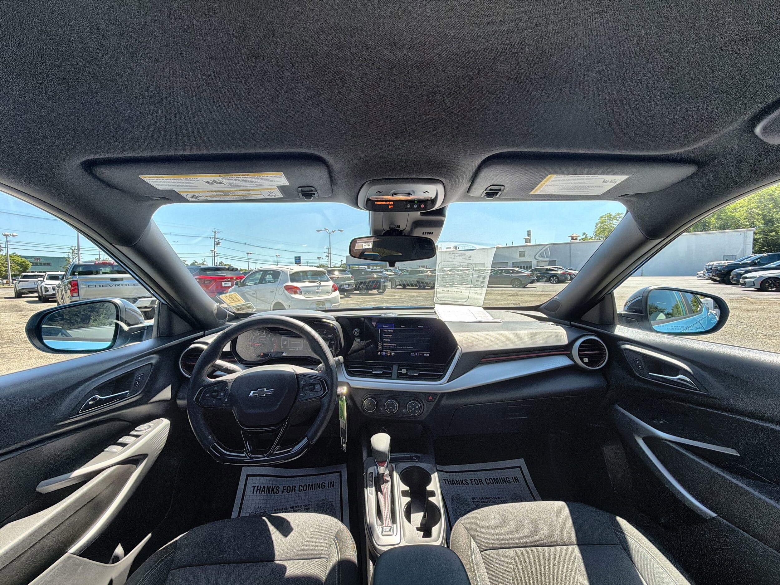 2024 Chevrolet Trax RS - Photo 21