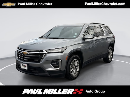 2023 Chevrolet Traverse LT Leather SUV