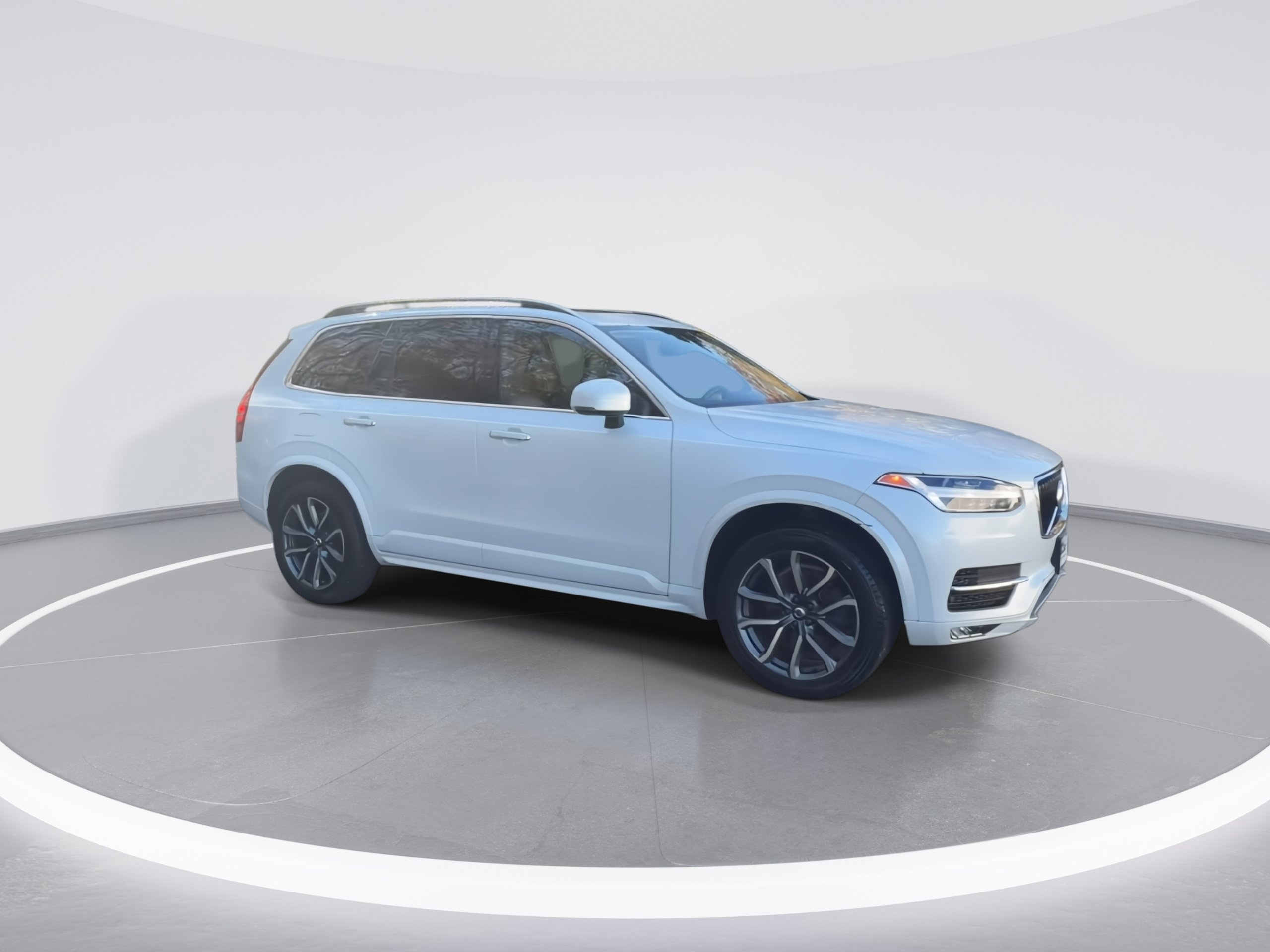 Used 2019 Volvo XC90 Momentum SUV