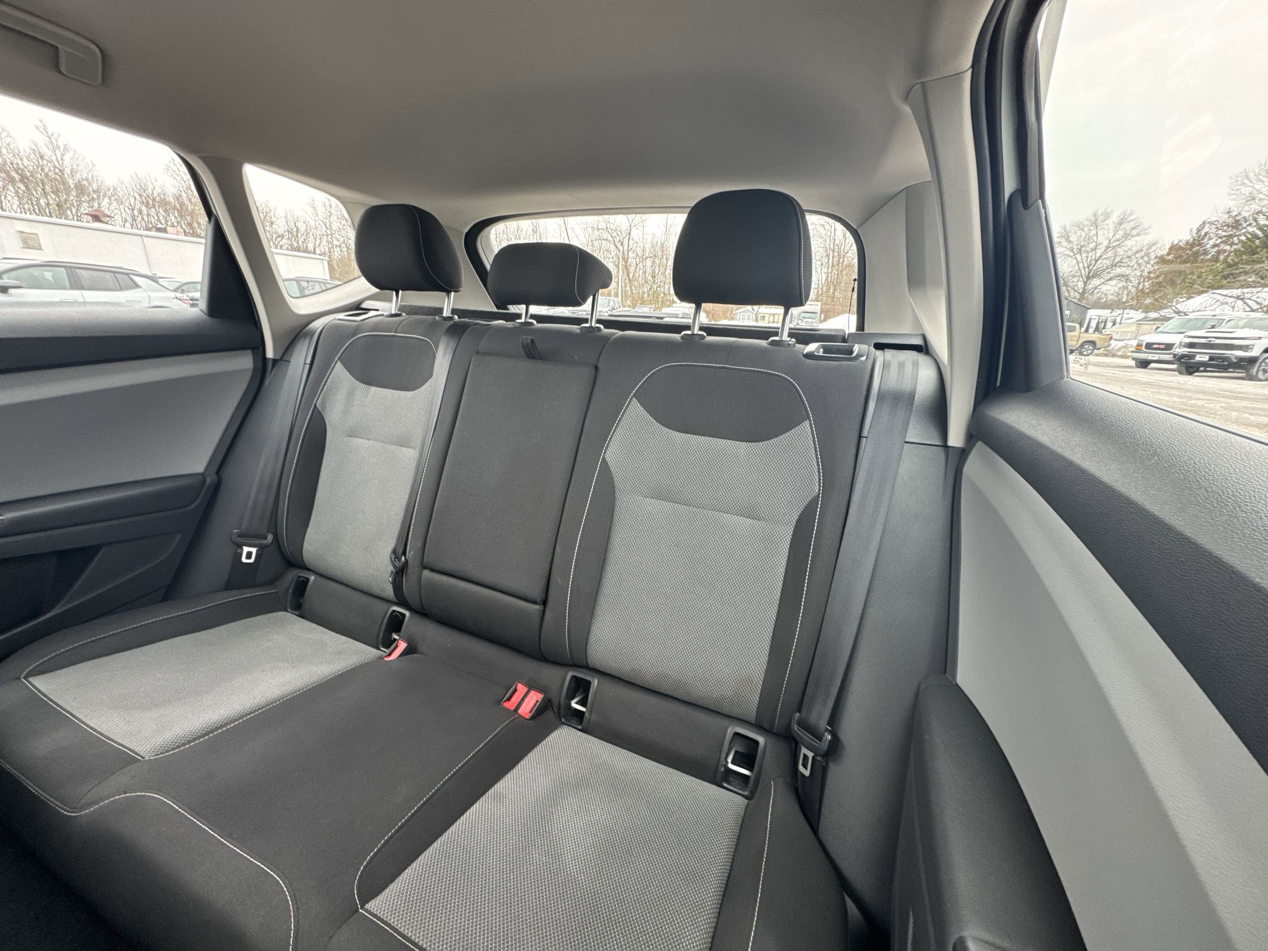 2022 Volkswagen Taos S - Photo 26