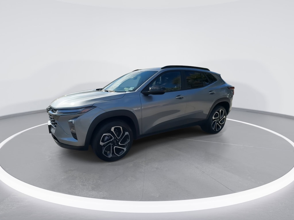 Used 2025 Chevrolet Trax 2RS SUV