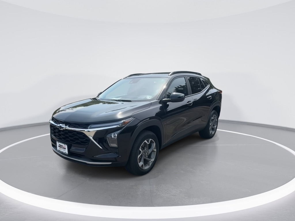 Used 2024 Chevrolet Trax LT SUV