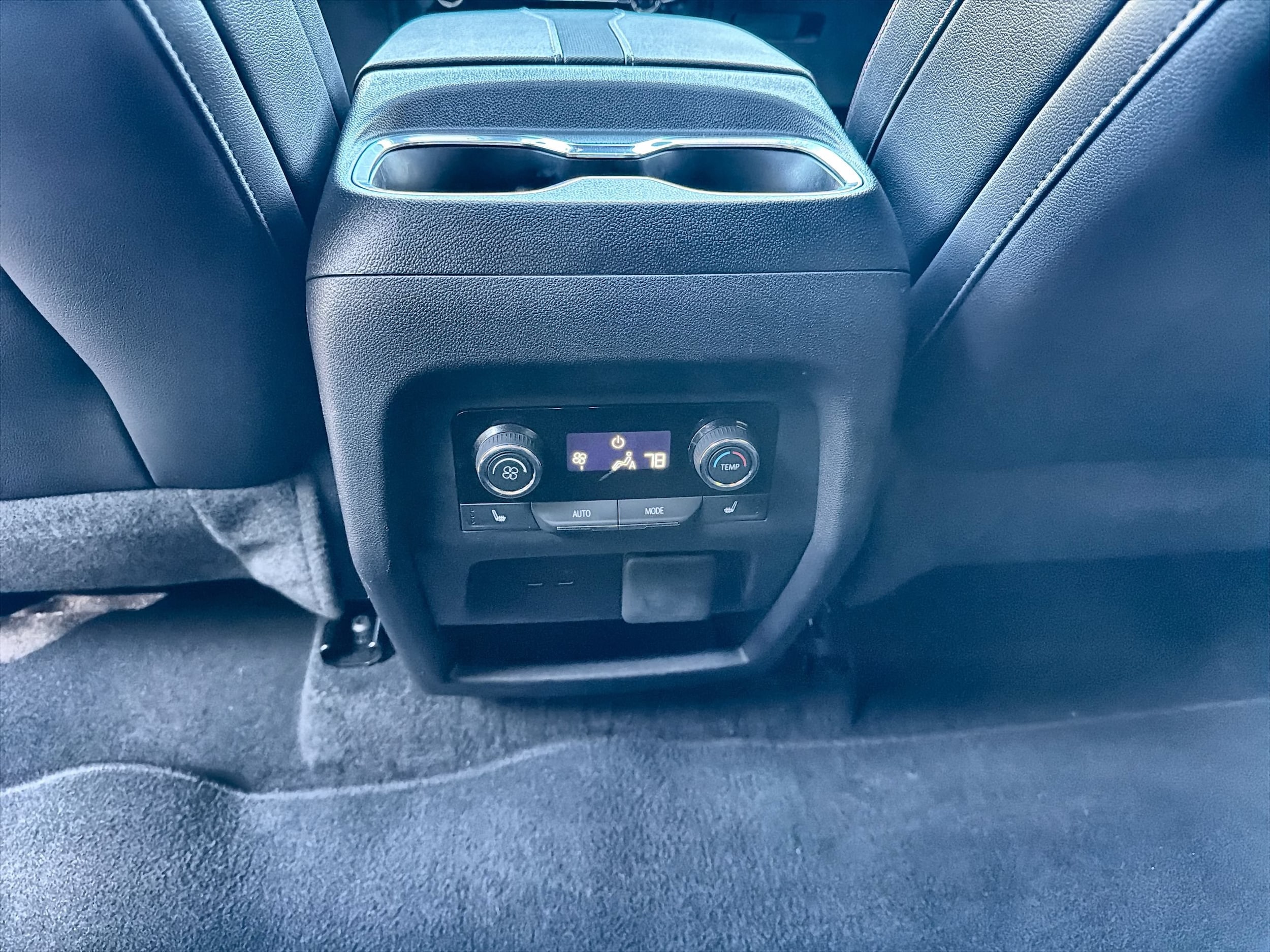 2024 Chevrolet Traverse RS - Photo 21
