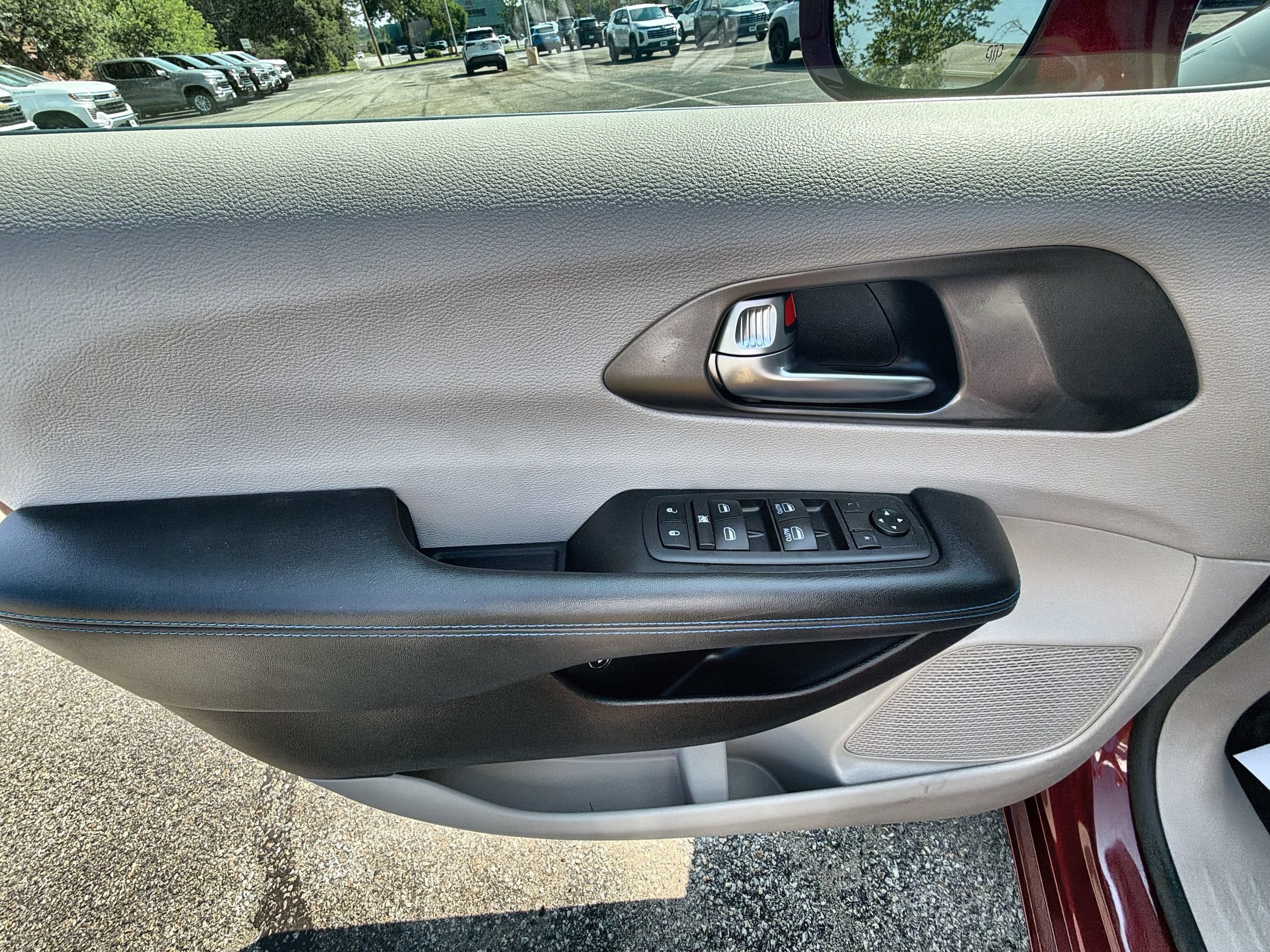 2021 Chrysler Pacifica Hybrid Touring - Photo 24