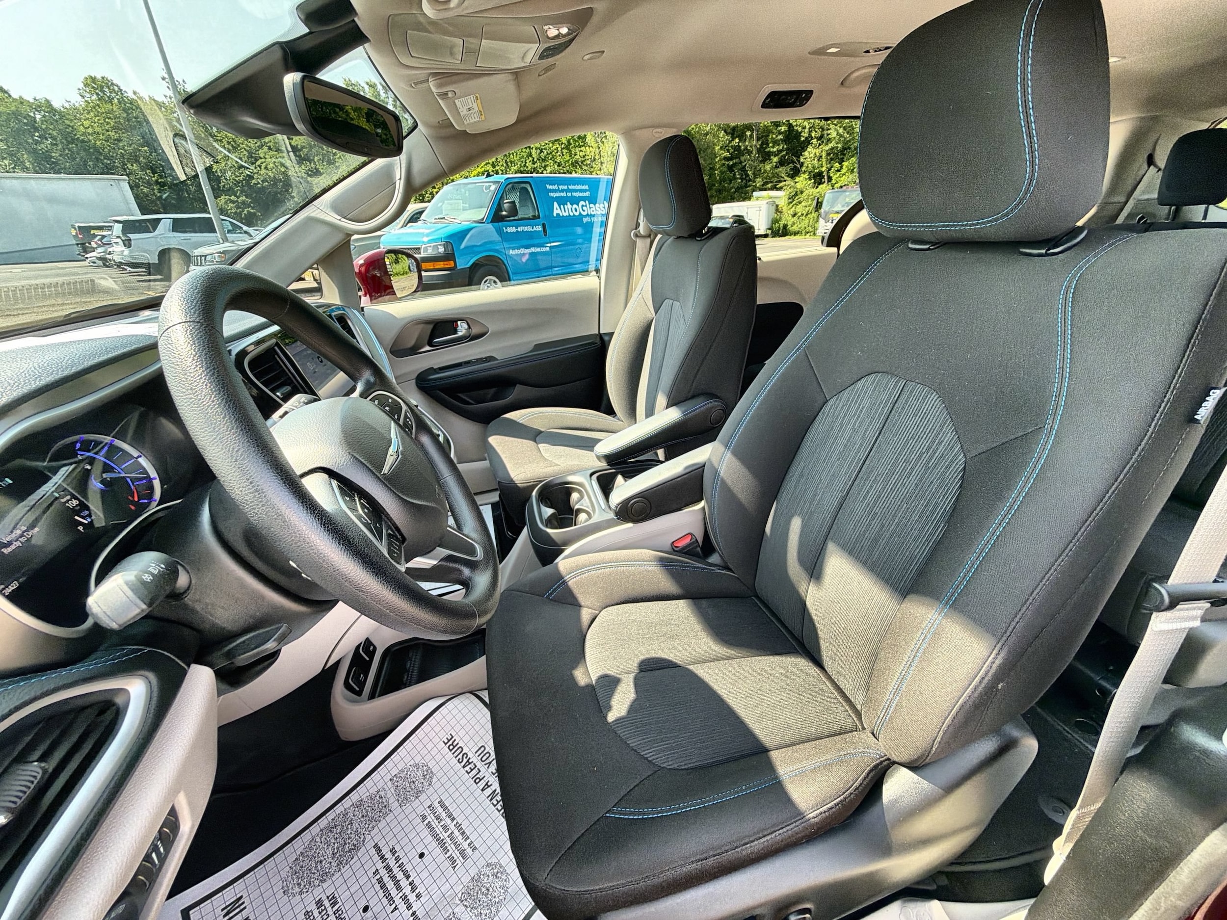 2021 Chrysler Pacifica Hybrid Touring - Photo 20