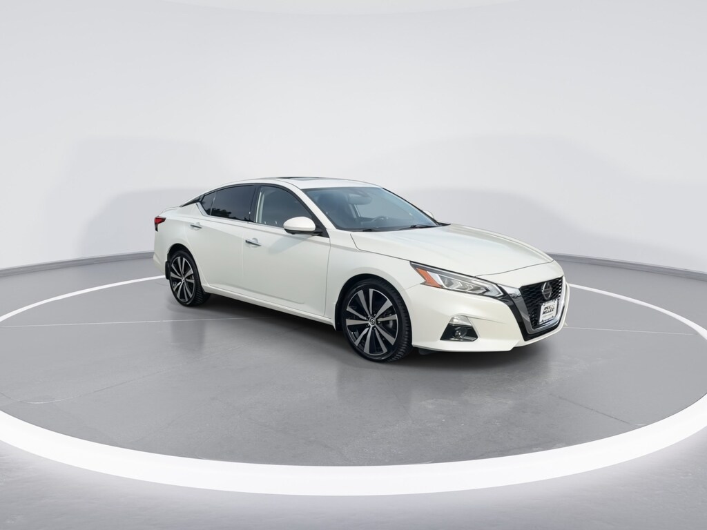 Used 2022 Nissan Altima Platinum Intelligent AWD Sedan