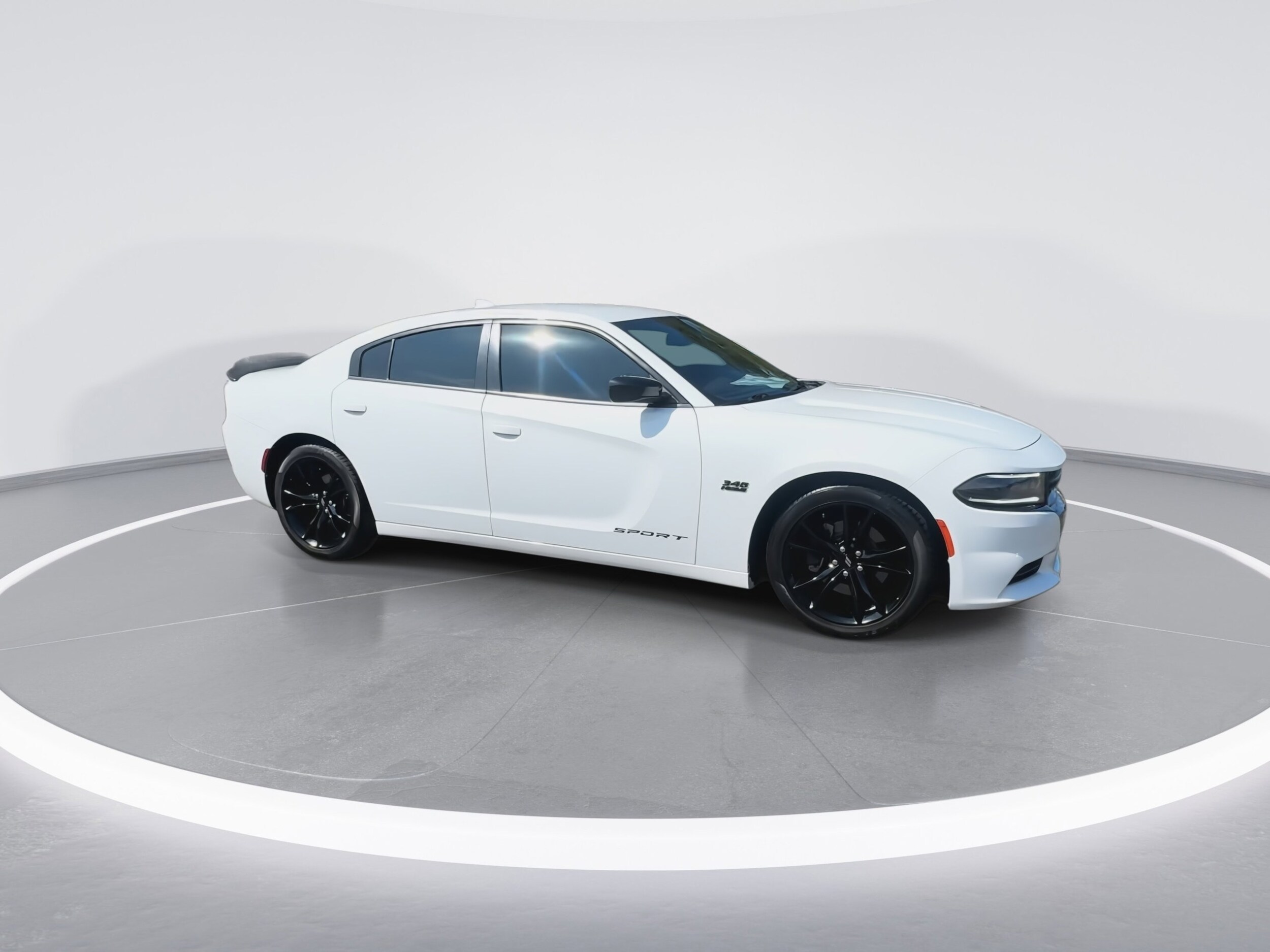 2018 Dodge Charger R/T photo 2