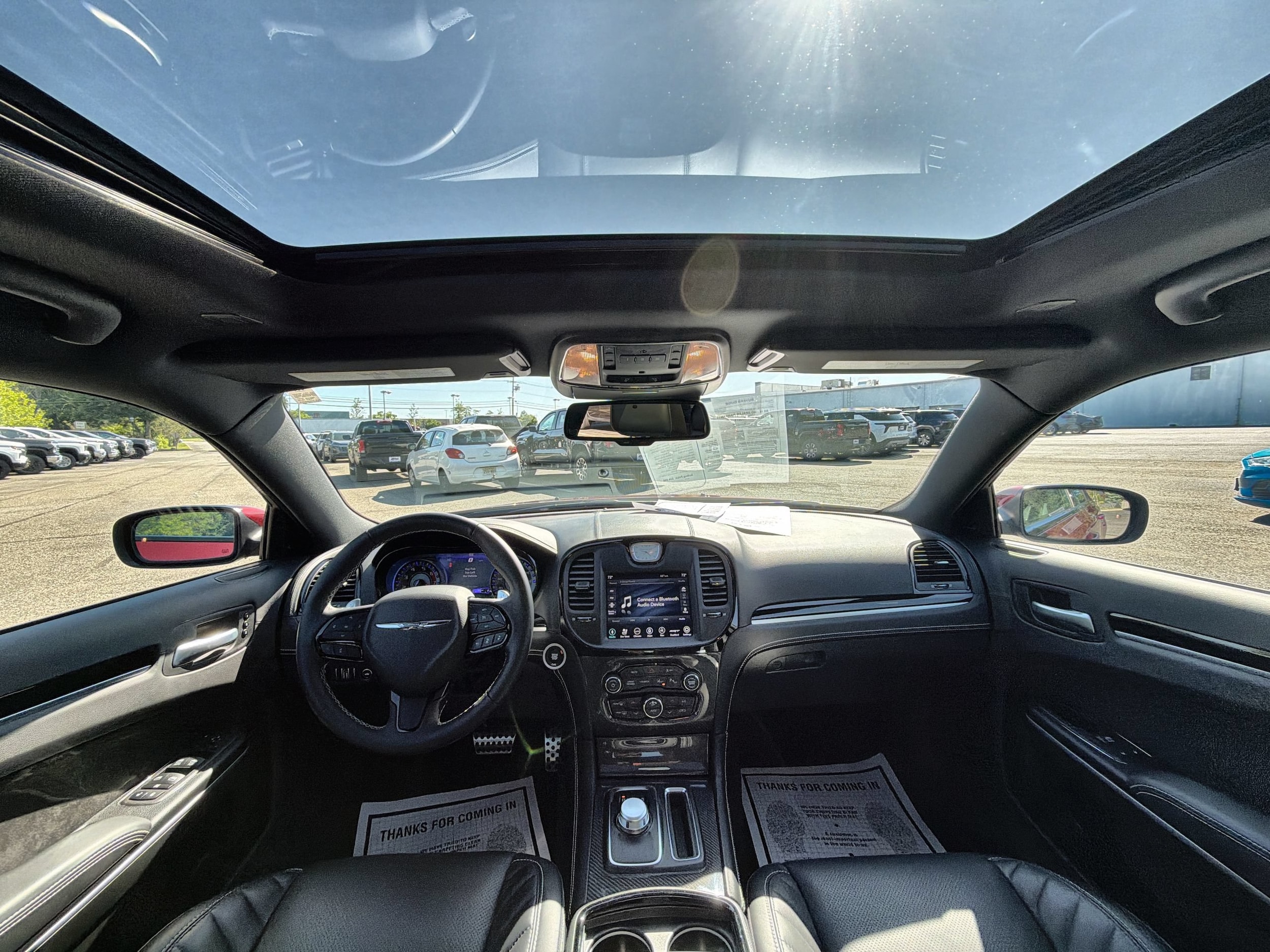 2023 Chrysler 300 C - Photo 21