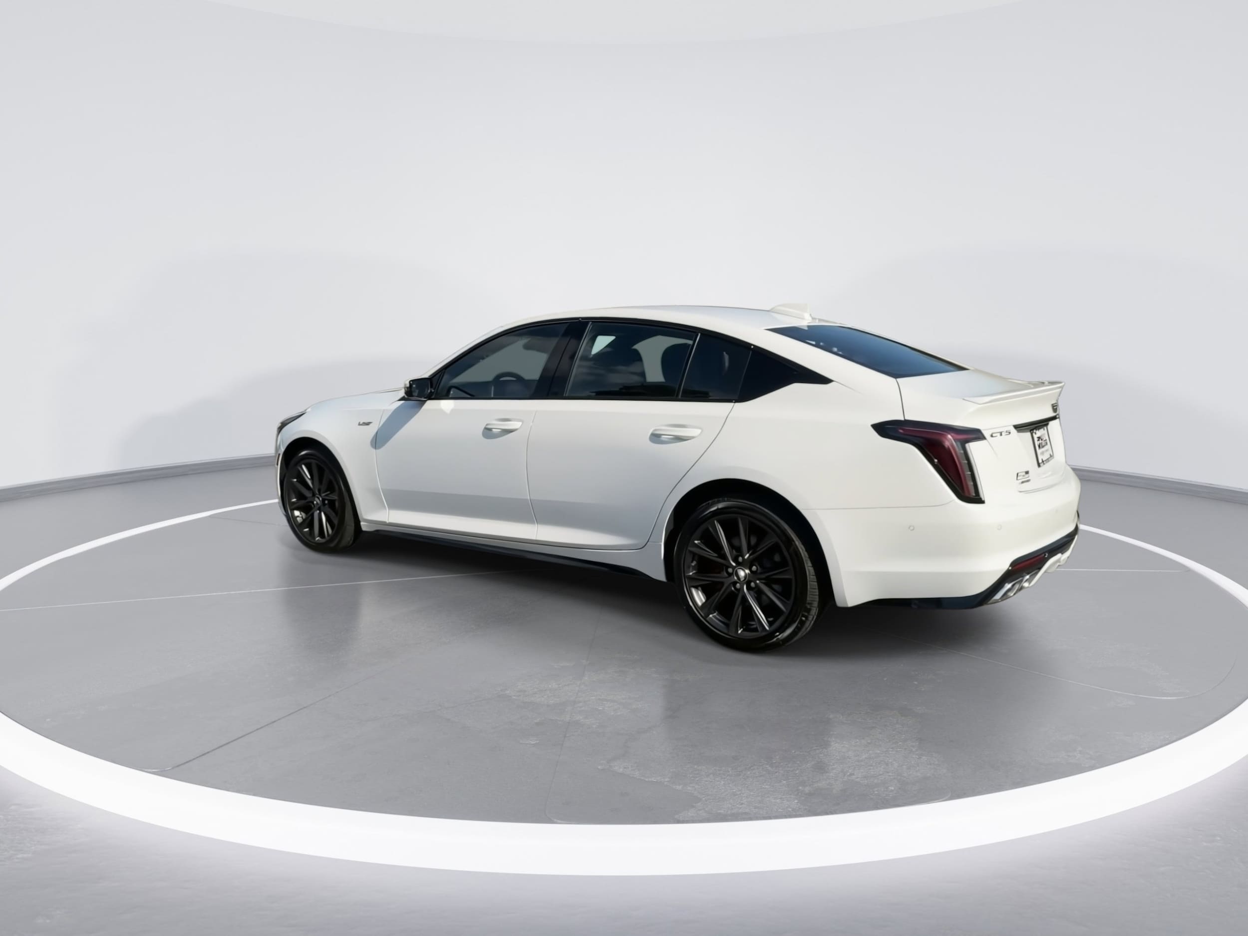 2026 Cadillac CT5 V-Series - Photo 6