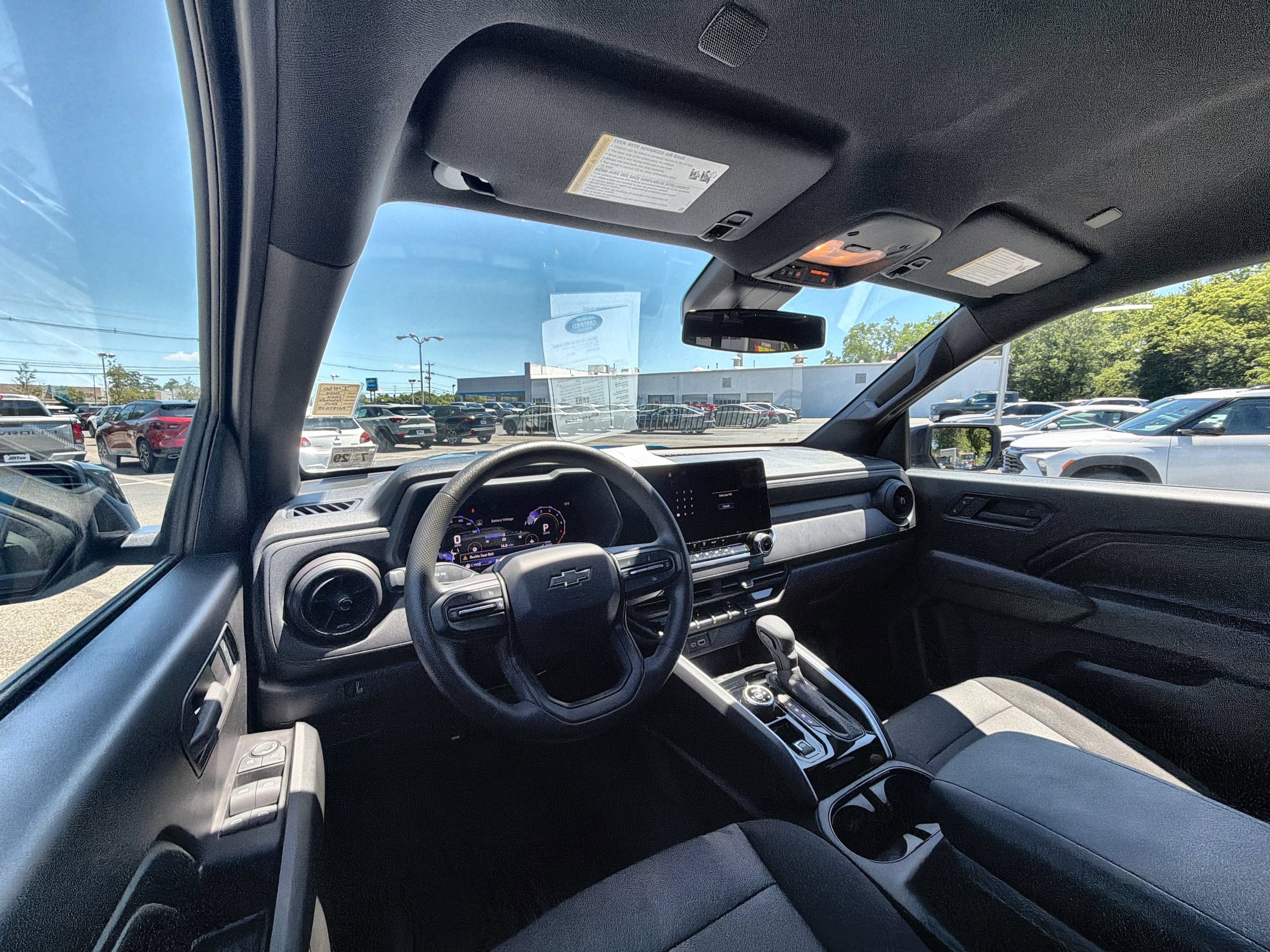 2024 Chevrolet Colorado Trail Boss - Photo 10