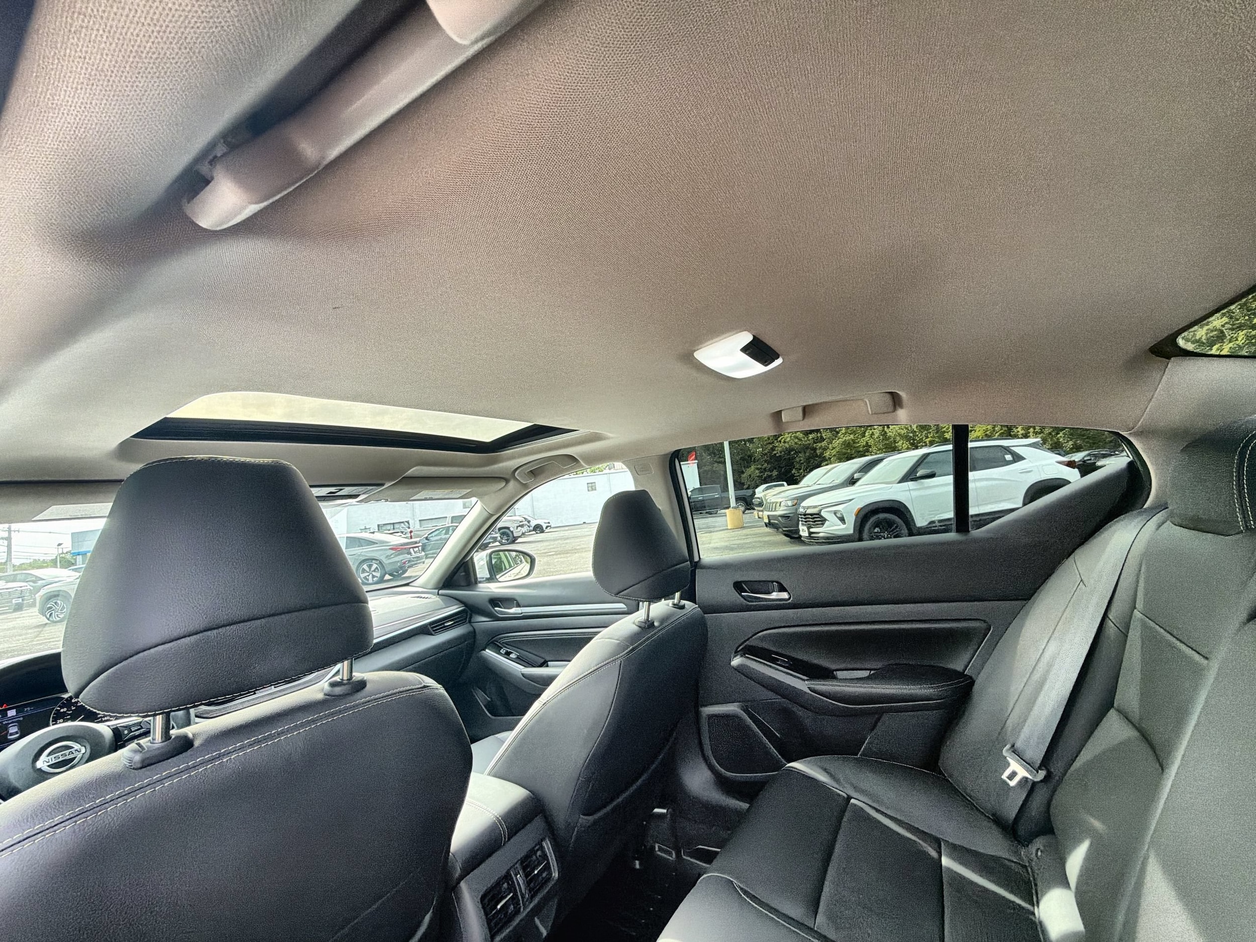 2022 Nissan Altima Platinum - Photo 19