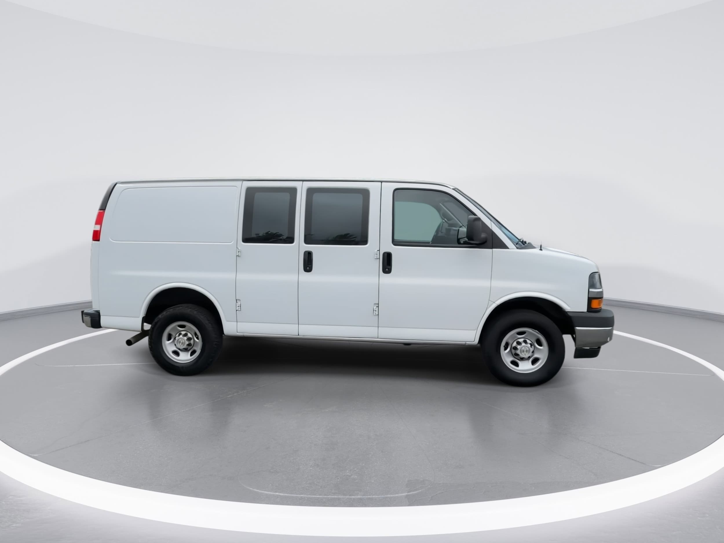 2024 Chevrolet Express Cargo Work Van - Photo 9