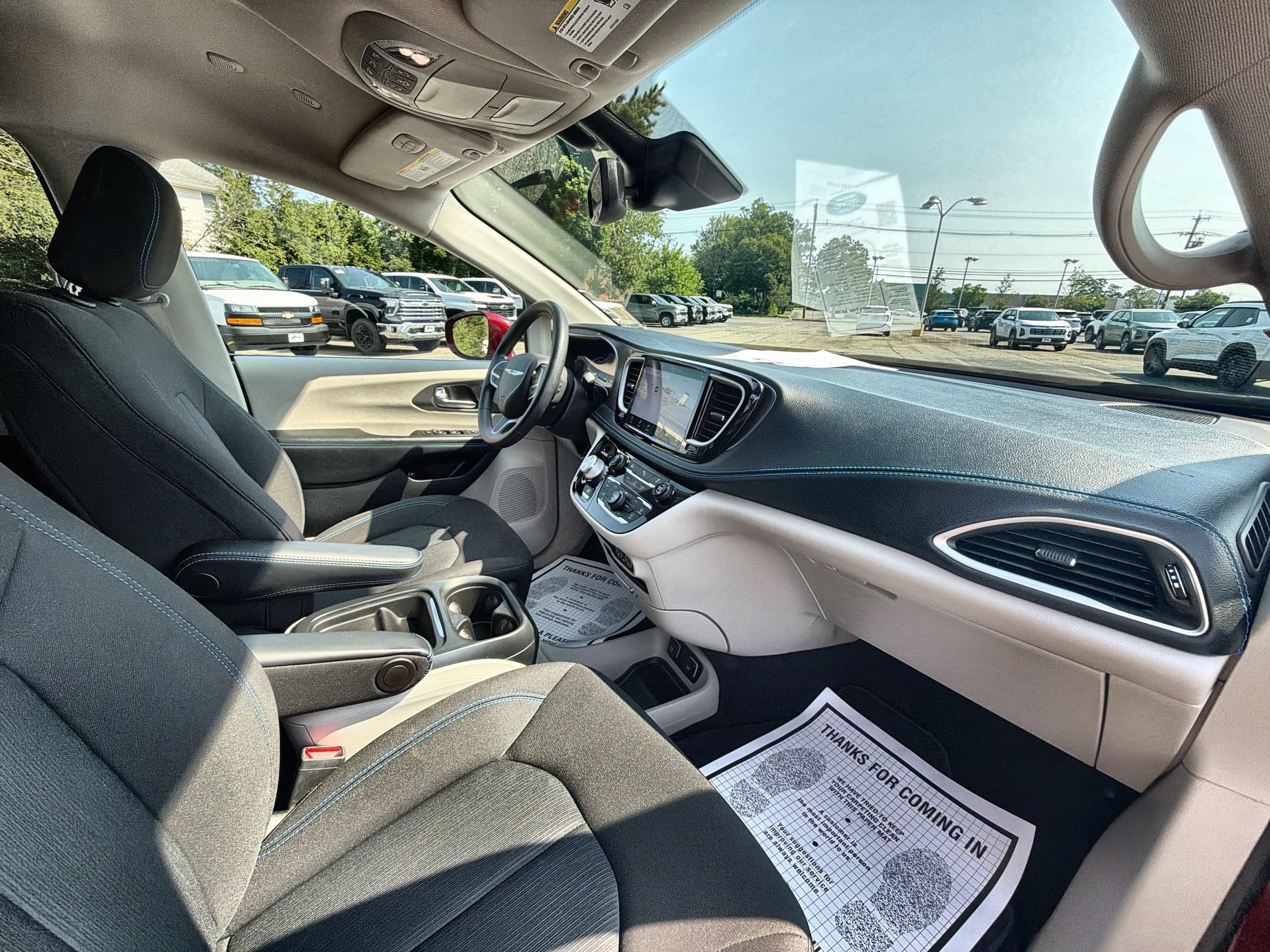2021 Chrysler Pacifica Hybrid Touring - Photo 30