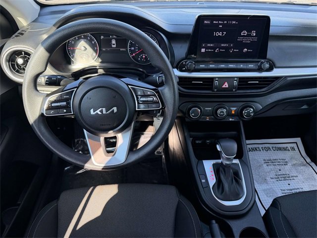 2023 Kia Forte LXS photo 2