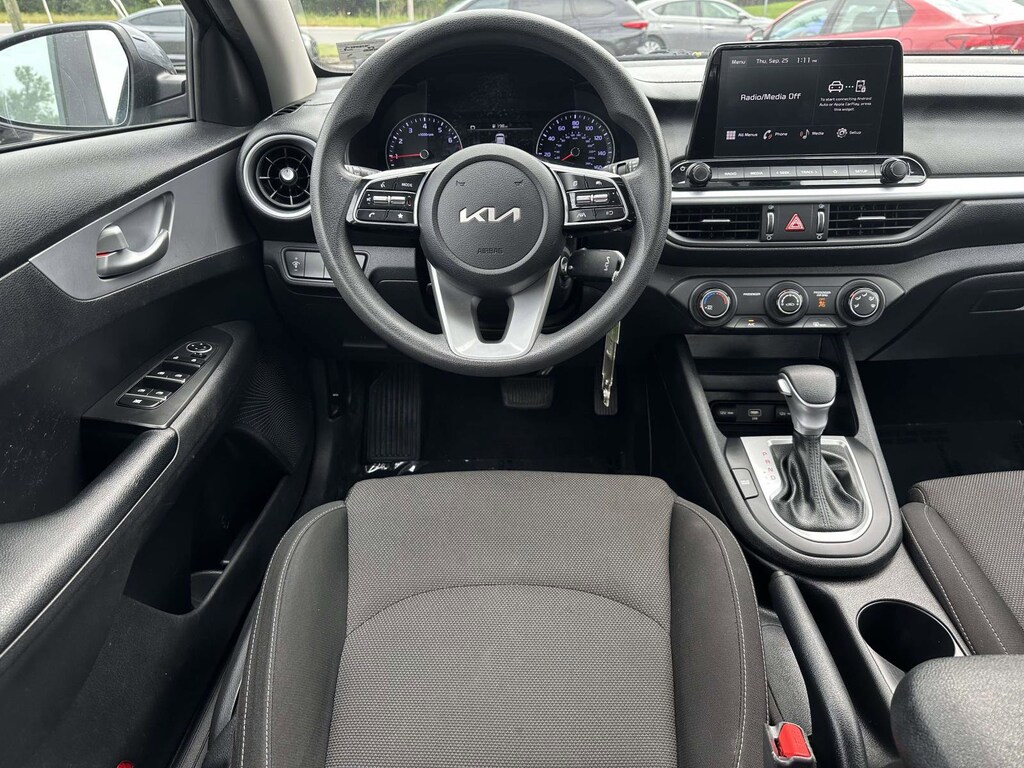 Certified 2023 Kia Forte LXS 4D Sedan