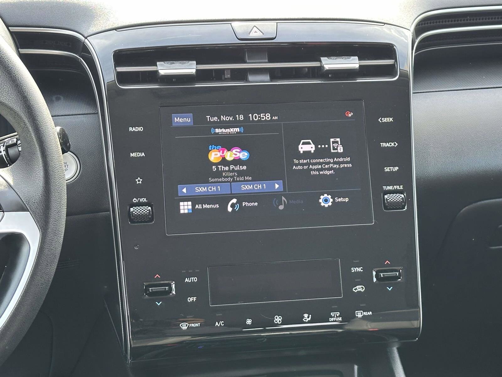 2024 Hyundai Tucson SEL photo 2