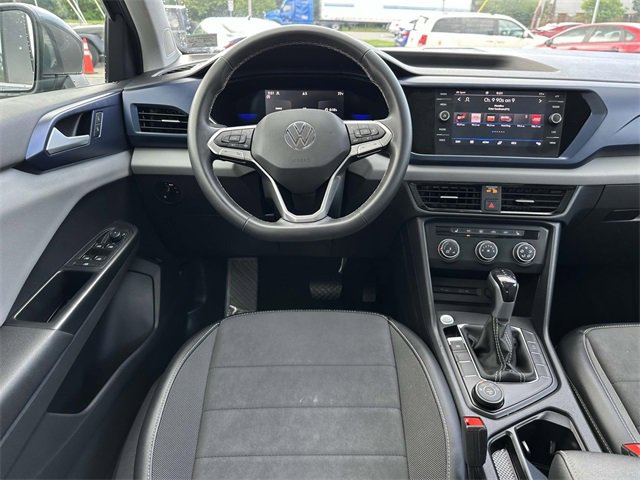 3VVLX7B21NM035037