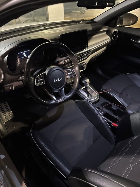 2023 Kia Forte GT-Line photo 2