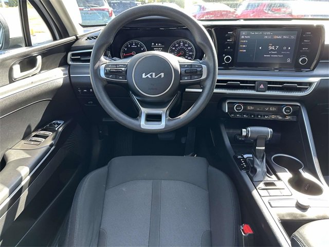 2023 Kia K5 LXS photo 2