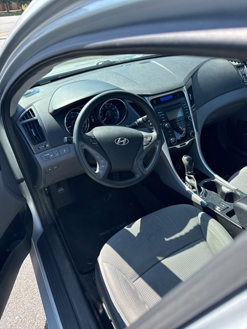2013 Hyundai Sonata GLS photo 3