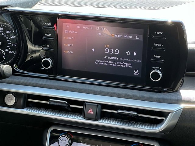 2023 Kia K5 LXS photo 2