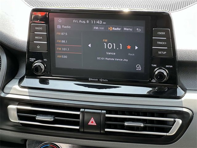 2023 Kia Seltos LX photo 3