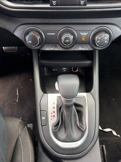 2023 Kia Forte LXS photo 4