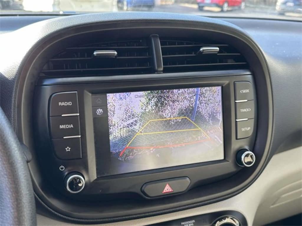 Certified 2022 Kia Soul LX 4D Hatchback