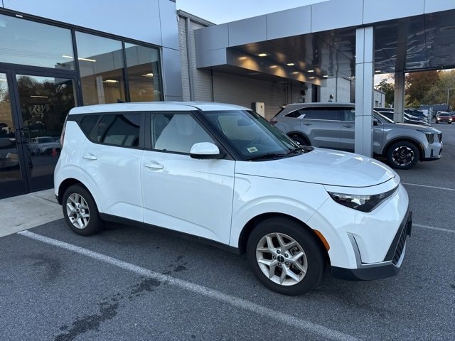 2023 Kia Soul 4D Hatchback 
