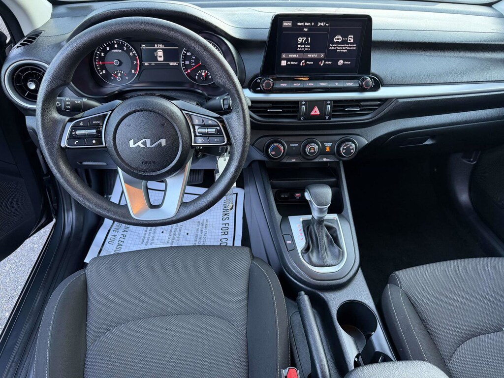 Used 2024 Kia Forte LXS 4D Sedan