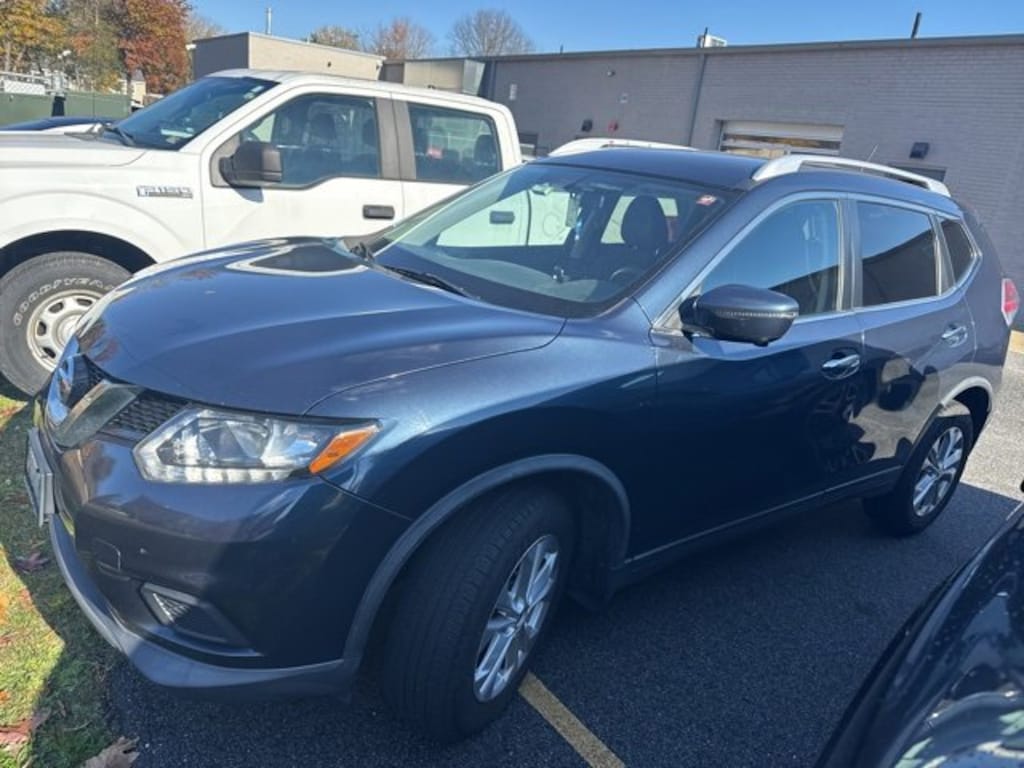 Used 2016 Nissan Rogue SV 4D Sport Utility