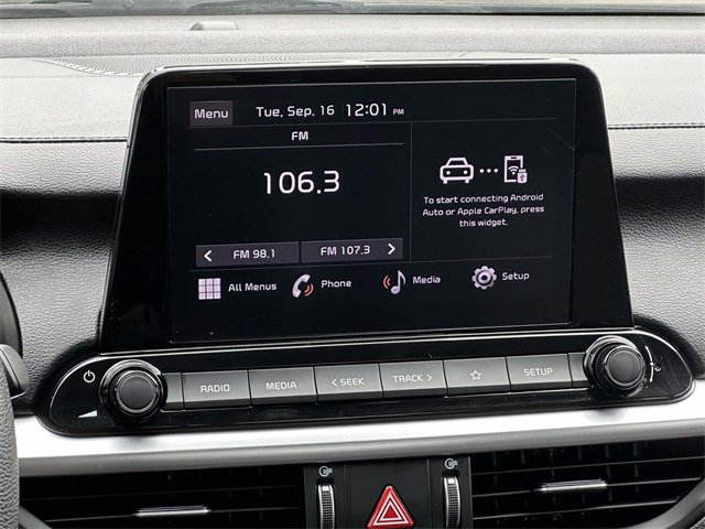 2023 Kia Forte LXS photo 3