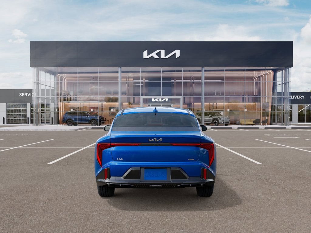 New 2025 Kia K4 GT-LINE 4D Sedan