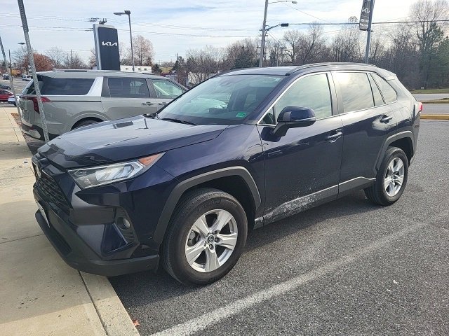 Used 2020 Toyota RAV4 XLE with VIN 2T3P1RFV8LC139443 for sale in Northfield, Minnesota