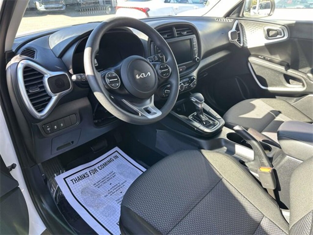 Used 2025 Kia Soul LX 4D Hatchback