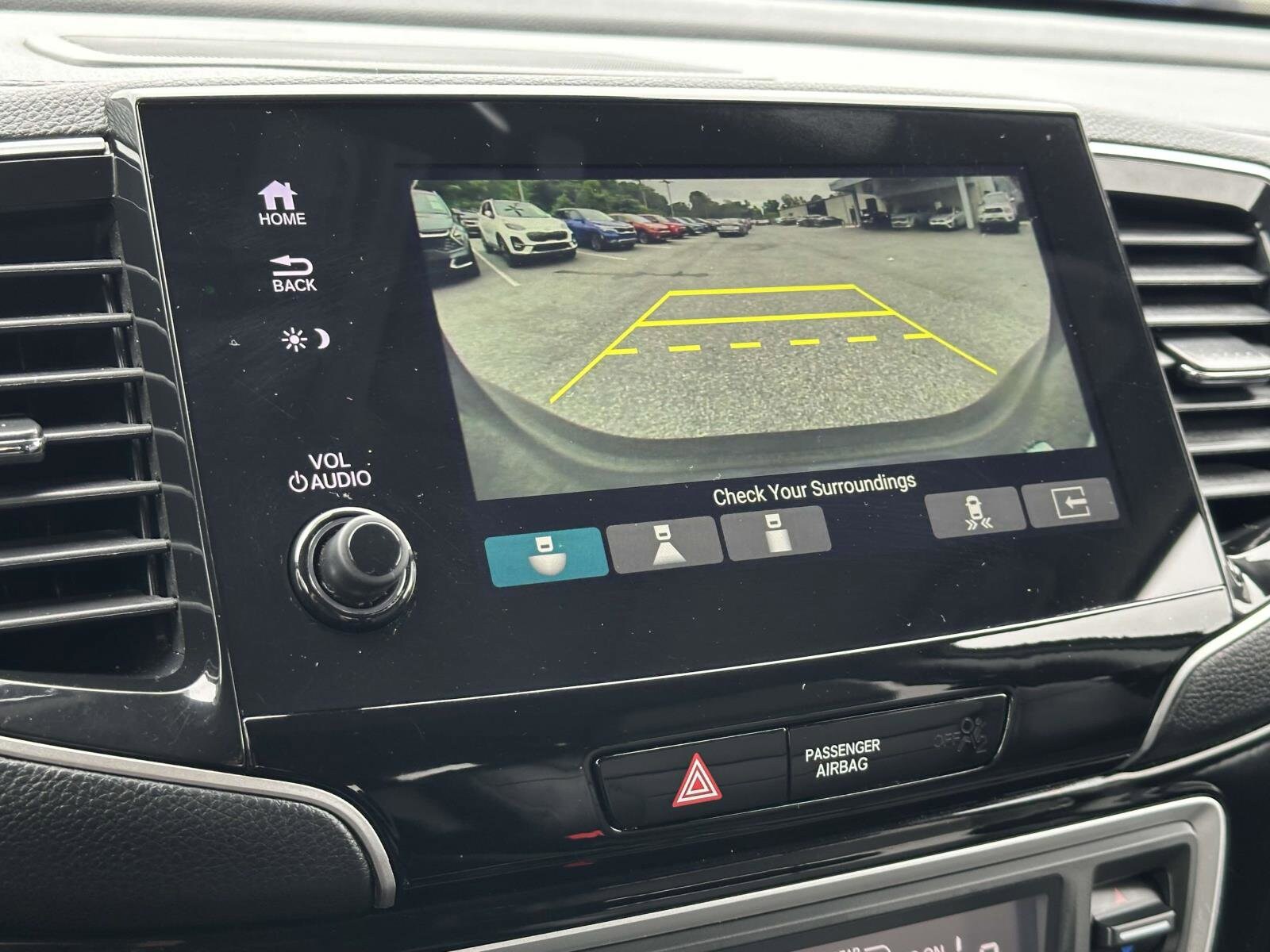 2022 Honda Pilot Touring photo 4