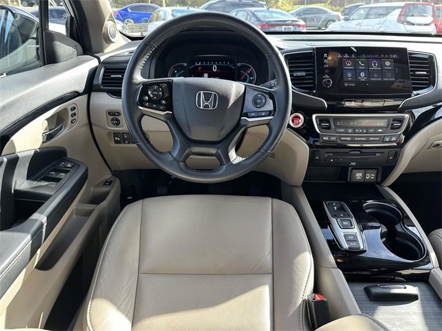 2021 Honda Pilot Touring Sport photo 2