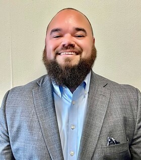 Staff member Christopher Bell / GM from ID_7b2928dce3b6