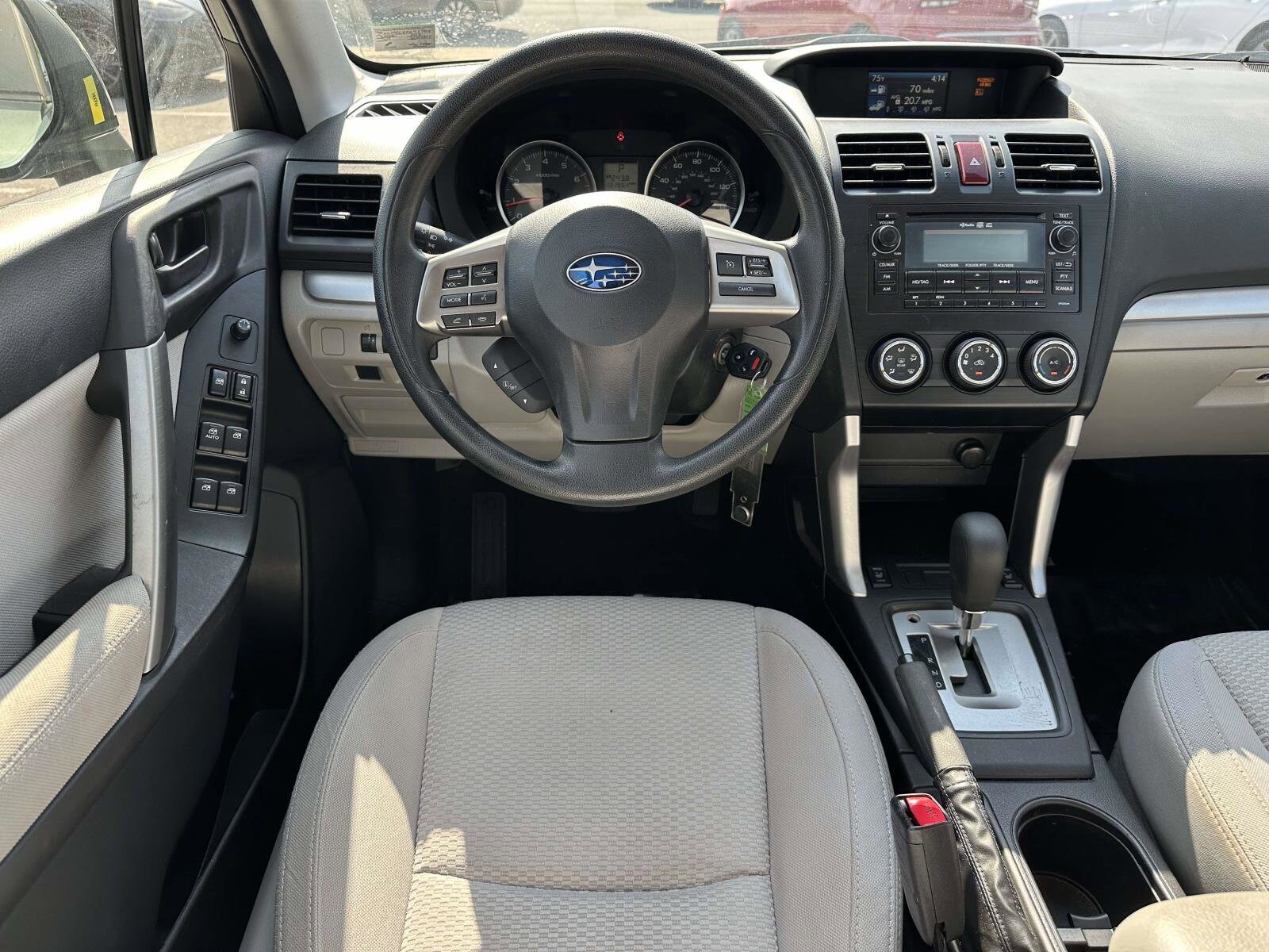2015 Subaru Forester 2.5i Premium photo 2
