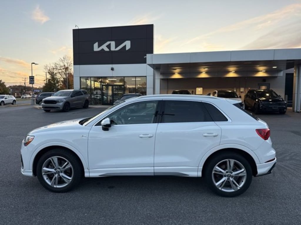 Used 2020 Audi Q3 Premium S line 4D Sport Utility