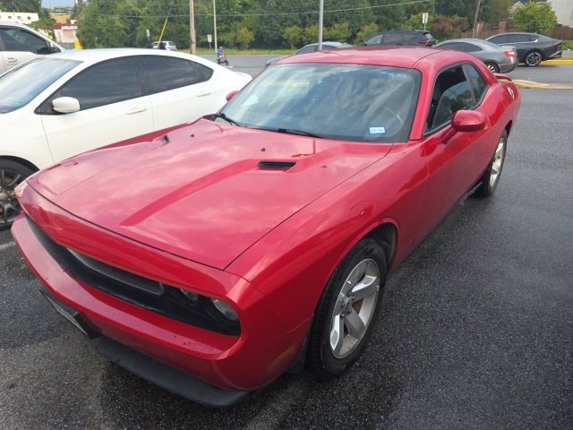 2011 Dodge Challenger photo 2