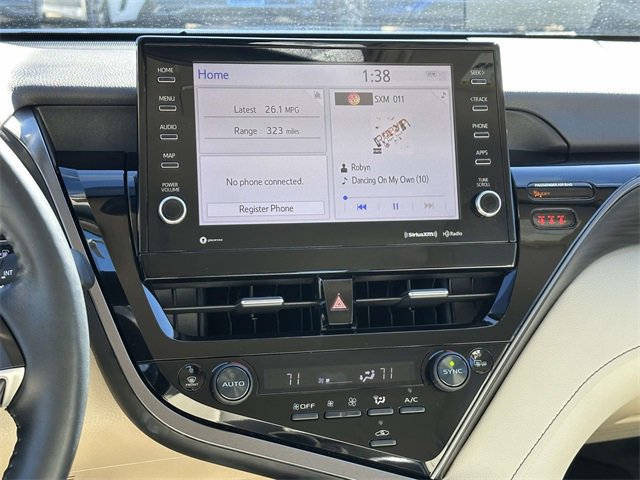 2021 Toyota Camry XLE photo 2