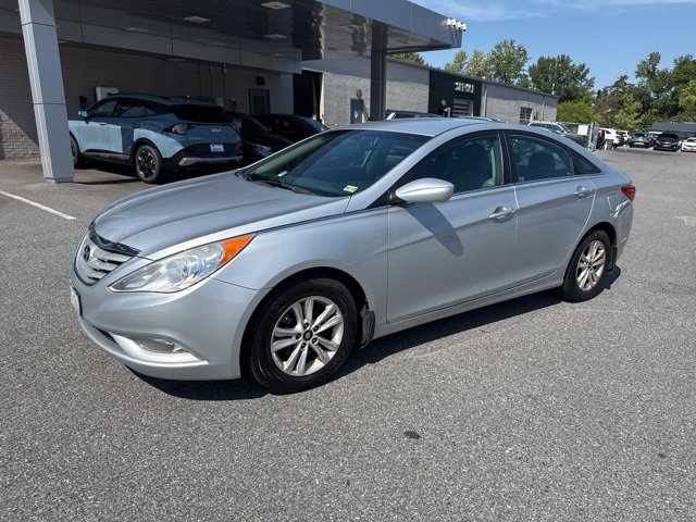 2013 Hyundai Sonata GLS photo 2