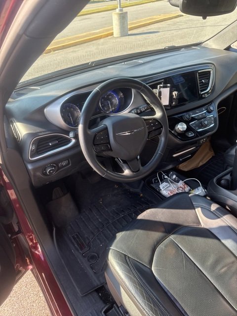 2018 Chrysler Pacifica Touring L photo 3