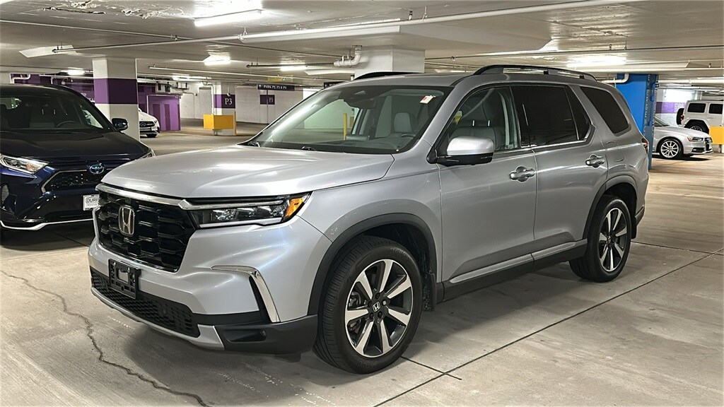 2023 Honda Pilot Elite photo 2