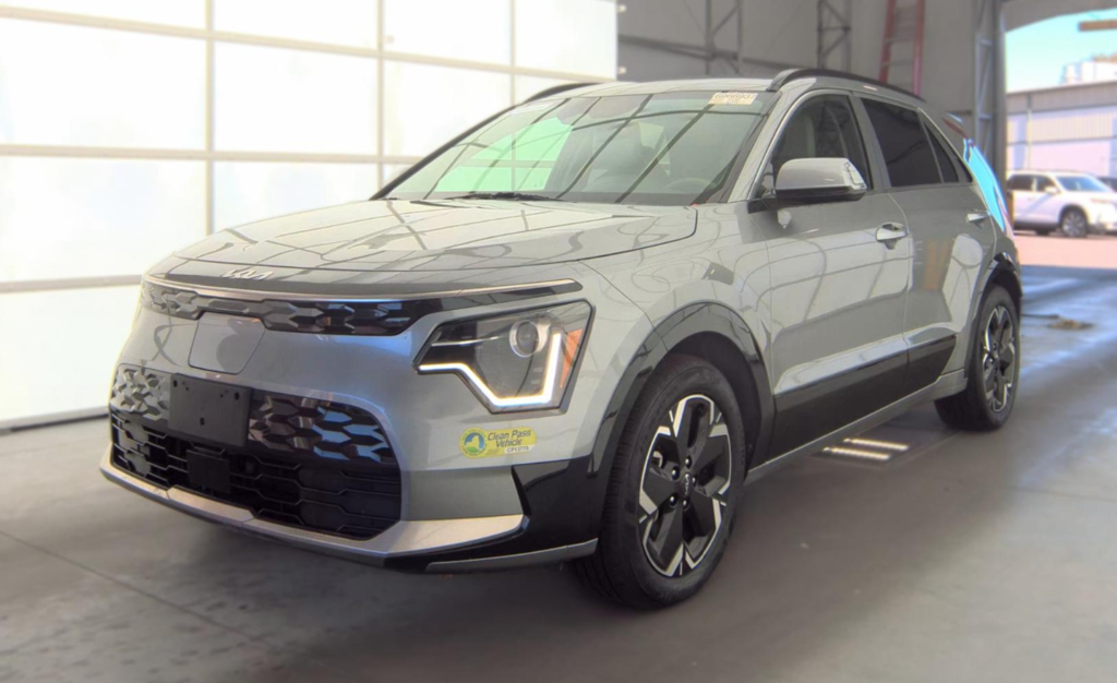 Used 2023 Kia Niro EV Wind SUV