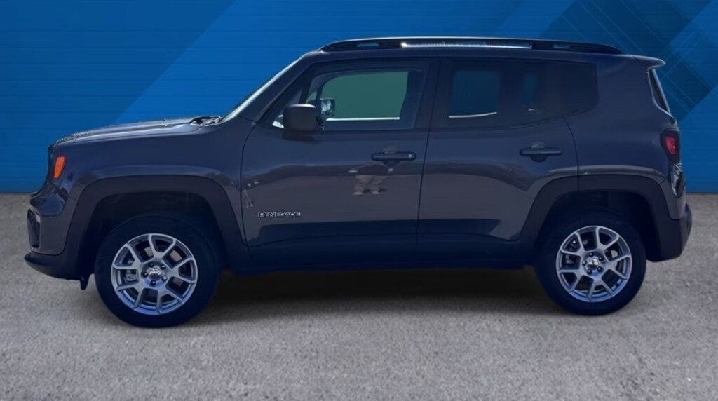 Used 2022 Jeep Renegade Latitude SUV