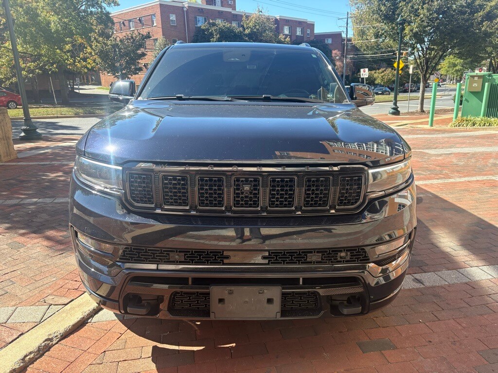 2024 Jeep Grand Wagoneer L III photo 2